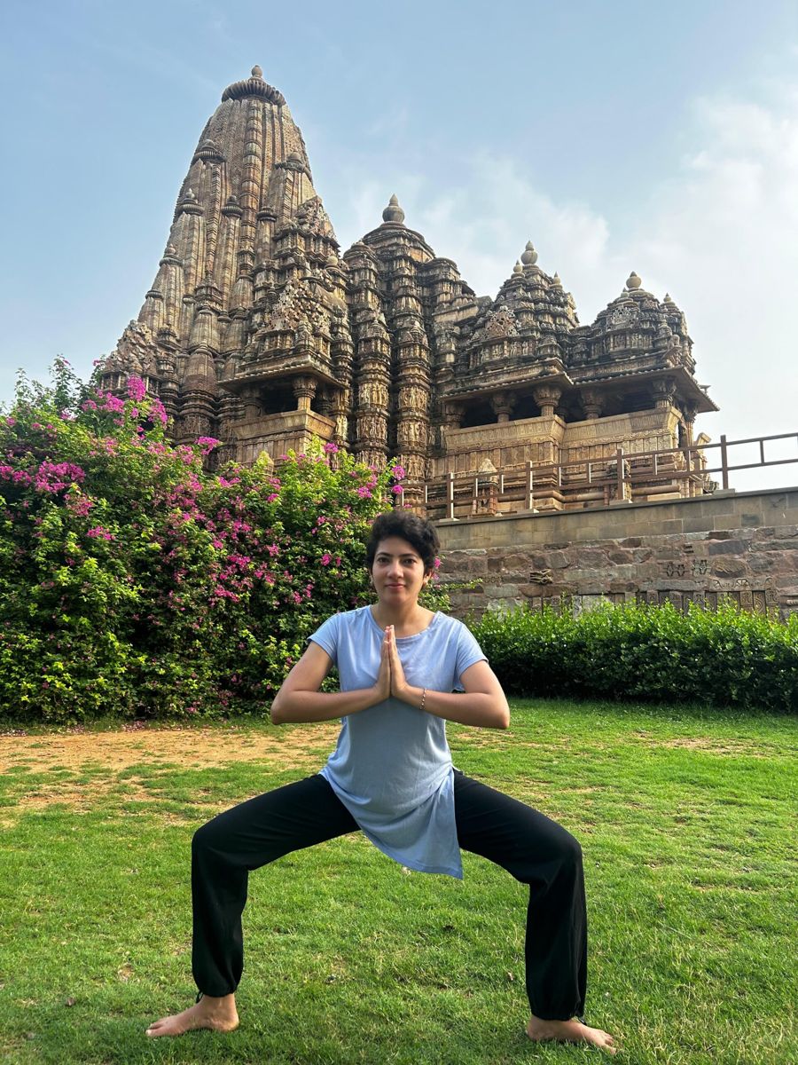 Dhimahi Live Online Yoga Pose